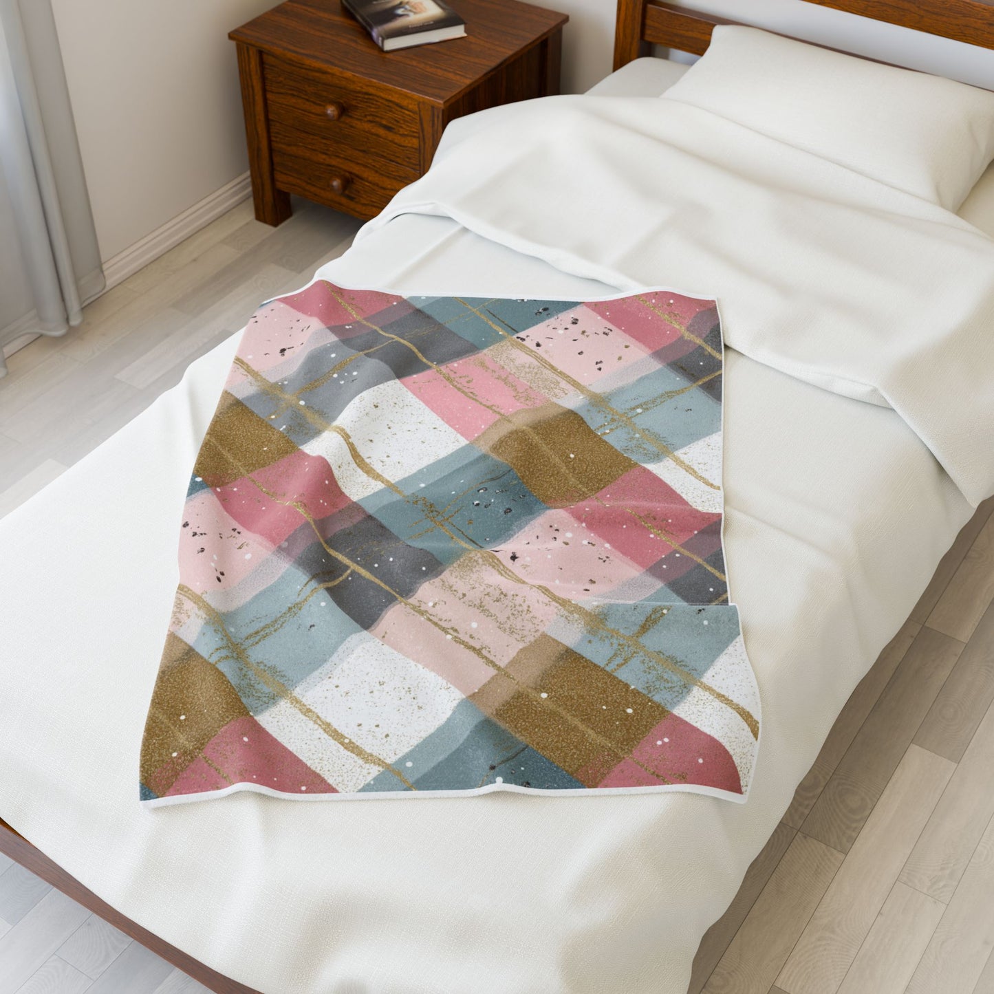 Pastel Plaid Velveteen Plush Blanket — Soft Pink & Gold Cozy Throw
