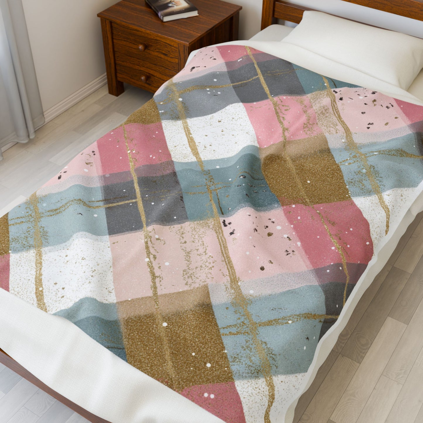 Pastel Plaid Velveteen Plush Blanket — Soft Pink & Gold Cozy Throw