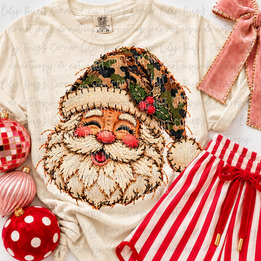 Camo Hat Patchwork Santa – Tee, Sweatshirt & Hoodie