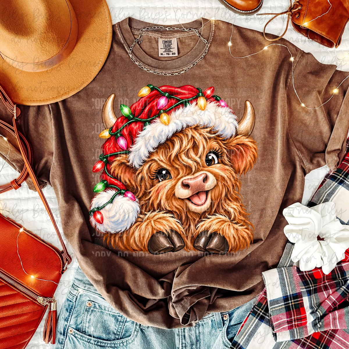 Highland Cow Christmas Lights – Tee, Sweatshirt & Hoodie