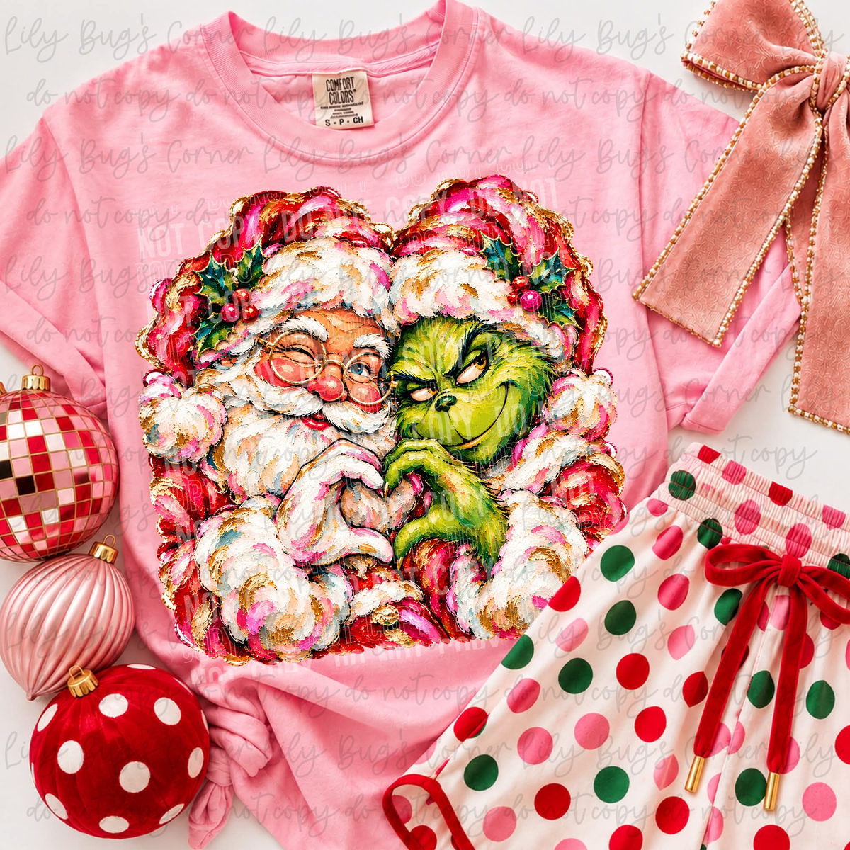 Santa and the Green Guy Christmas Heart – Tee, Sweatshirt & Hoodie