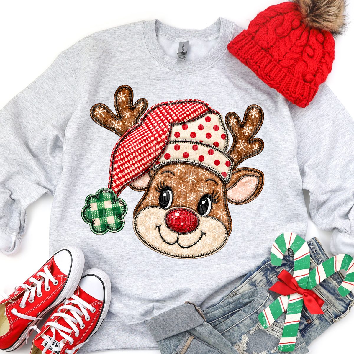 Patchwork Reindeer Faux Embroidery – Tee, Sweatshirt & Hoodie