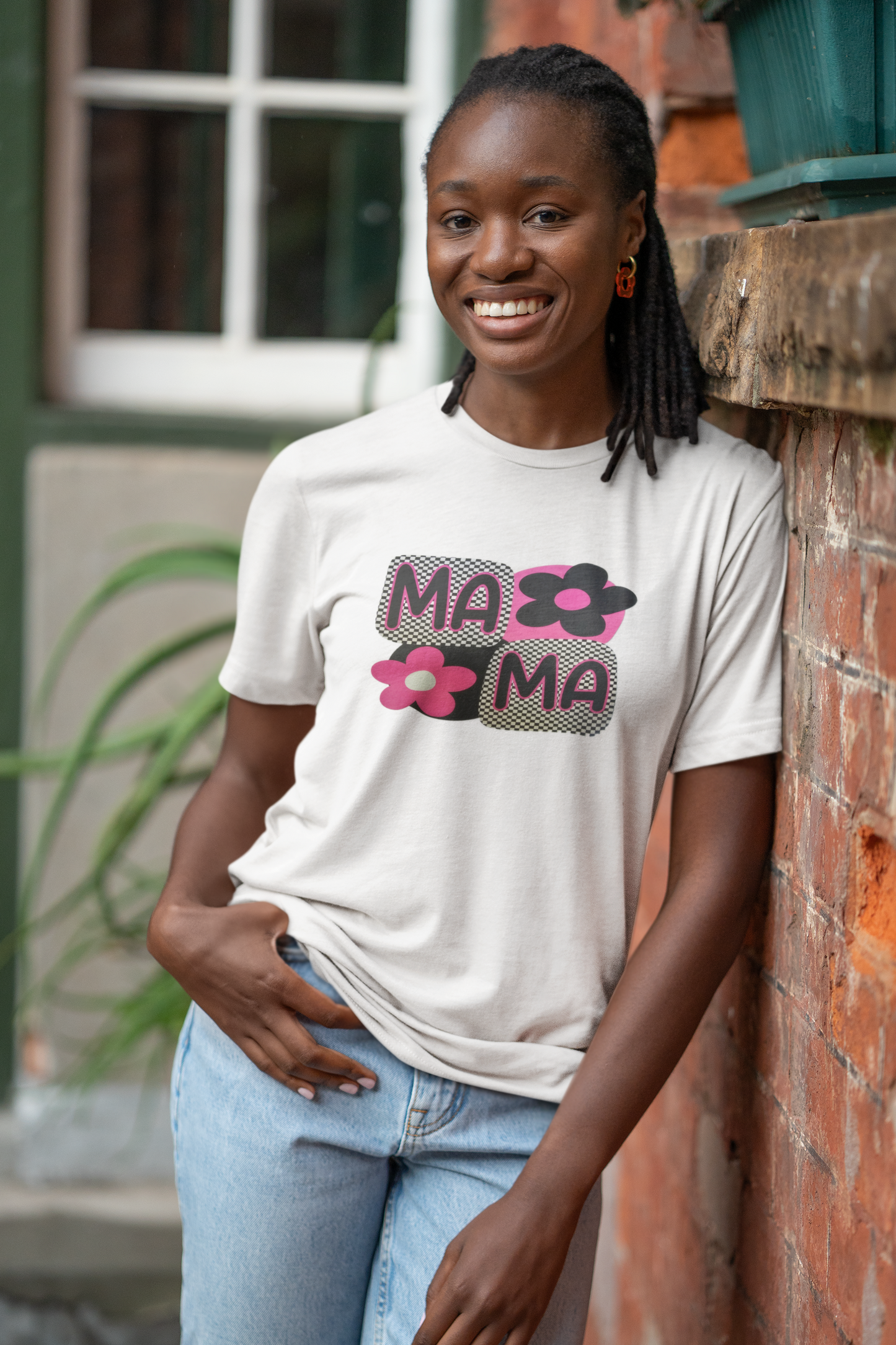 MaMa in Black and Pink Tshirt