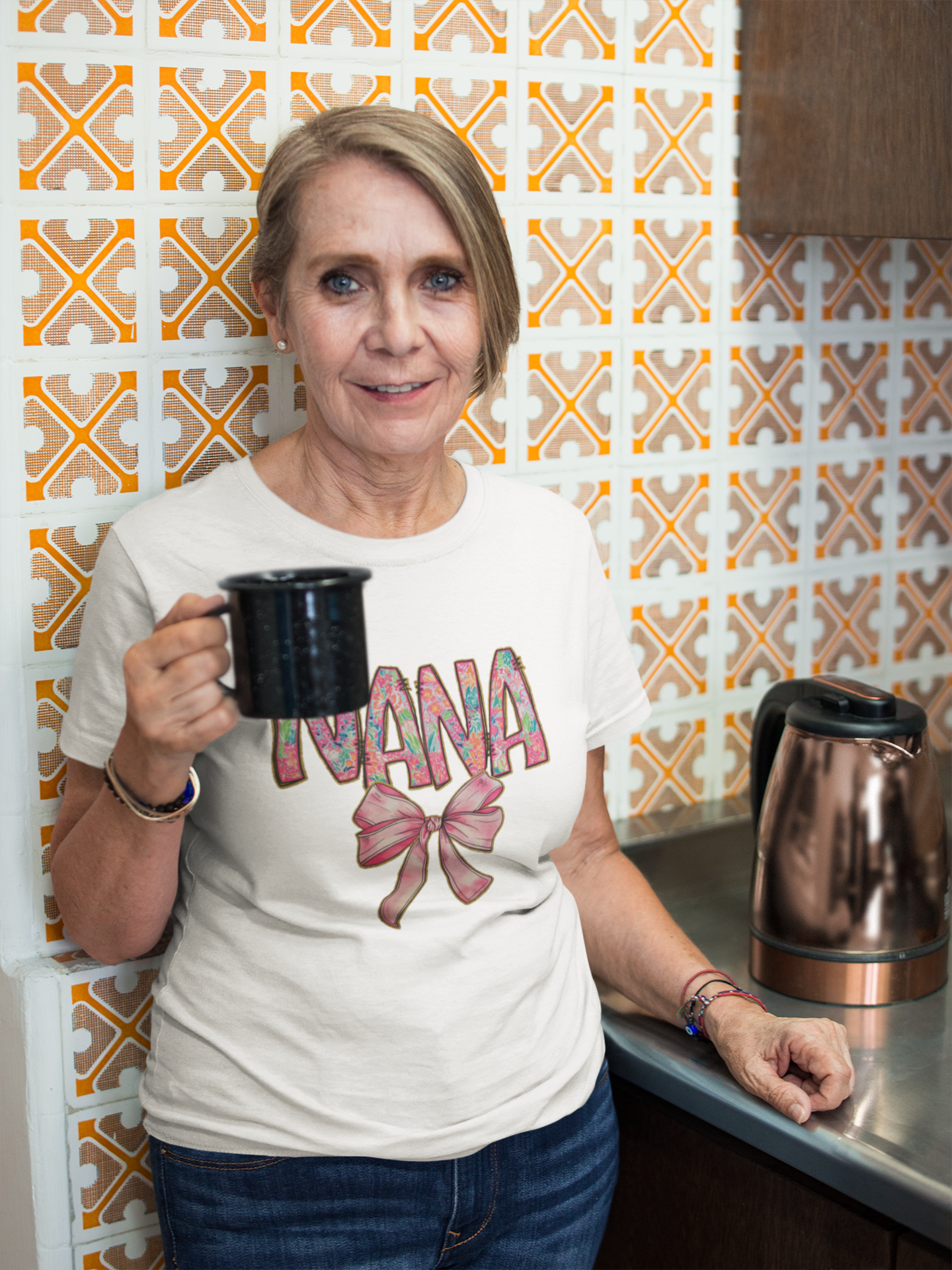 Nana Flower Letters with a Ribbon Tshirt